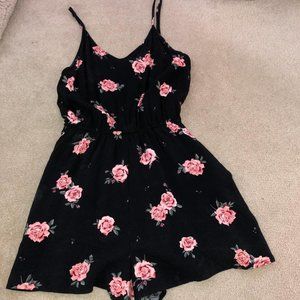 HM Womens Black and Pink Suit